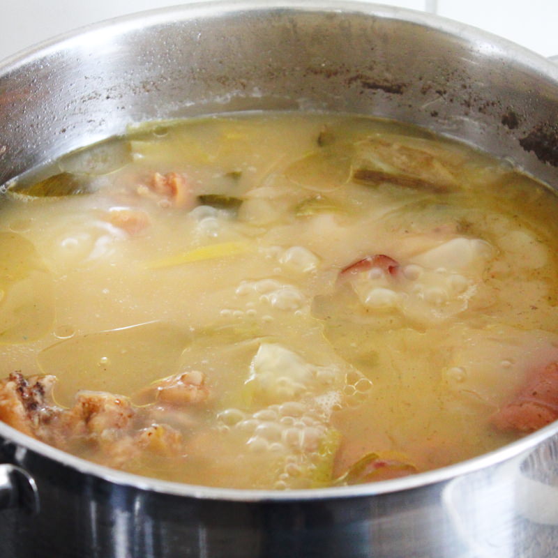 Tonkotsu Schritt 7 Brühe kochen